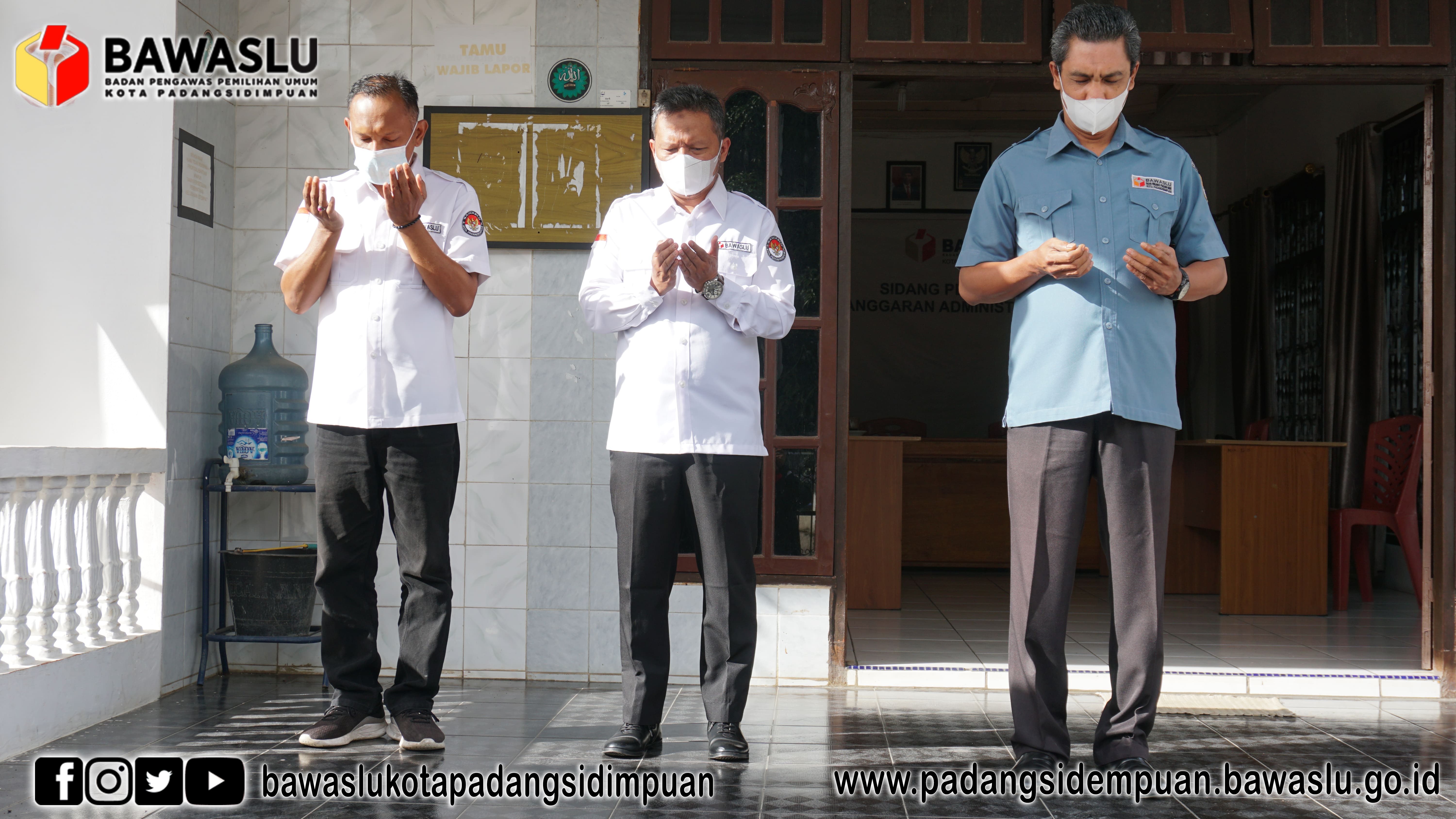 Bawaslu Kota Padangsidimpuan lakukan giat apel pagi