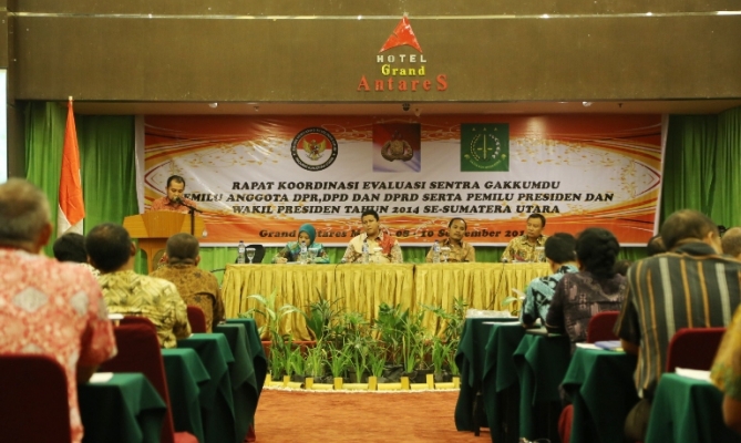 Rapat Koordinasi Evaluasi Sentra Gakkumdu Sumut Tahun 2014