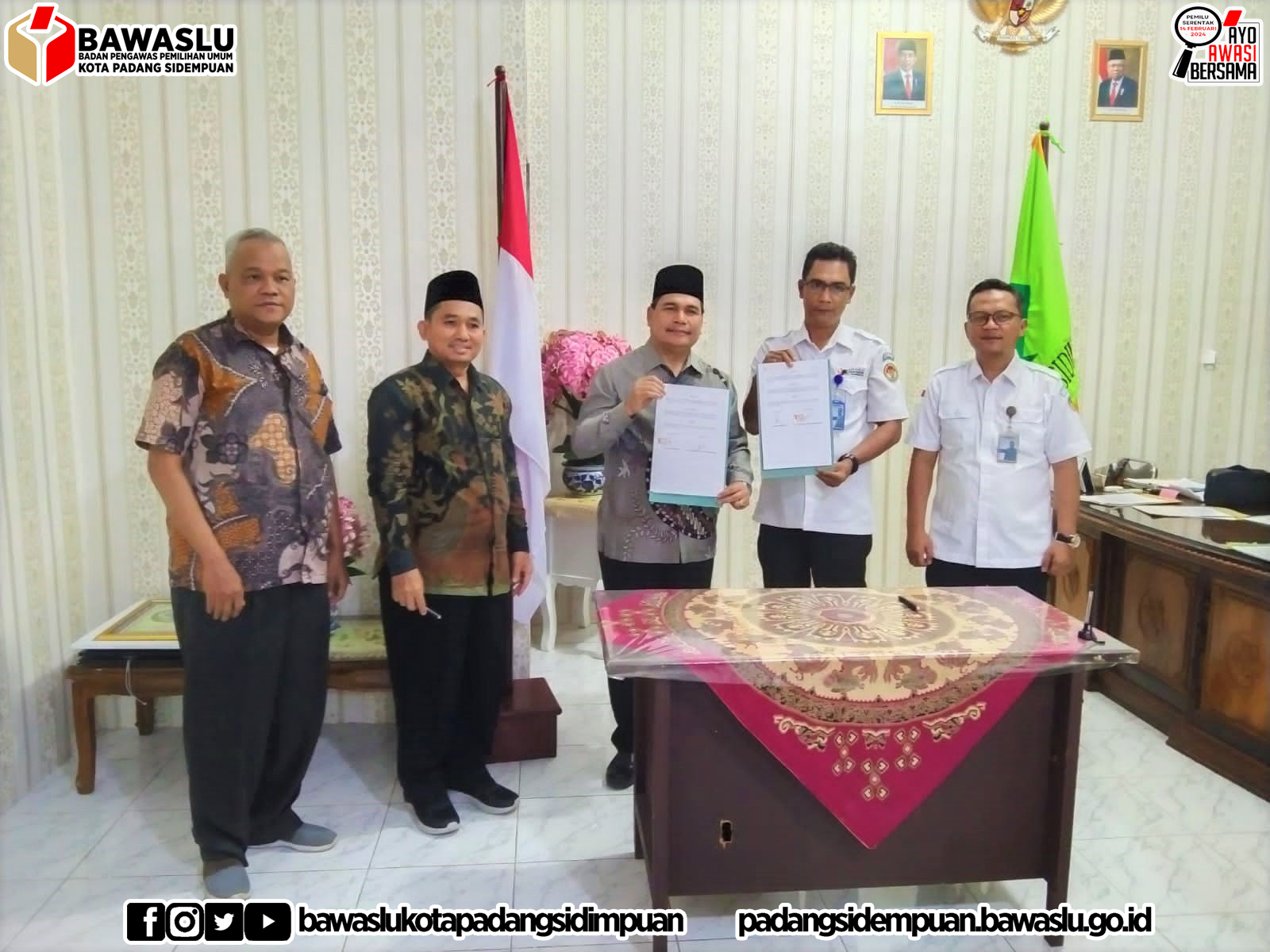 Penandatanganan MOU Antara Bawaslu Kota Padang Sidempuan dan Universitas Islam Negeri Syekh Ali Hasan Addary Padangsidimpuan