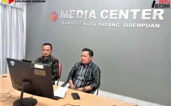 Bawaslu Kota Padang Sidempuan ikuti Rakor Pedoman Teknis Pendaftaran dan Akreditasi serta Pemantauan Pemilu Tahun 2024 secara daring