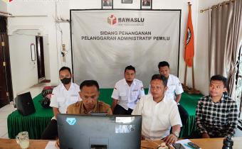 Bawaslu Kota Padang Sidempuan Ikuti Rapat Penyusunan Laporan Divisi Hukum, Humas dan Datin Se-Sumatera Utara Secara Virtual