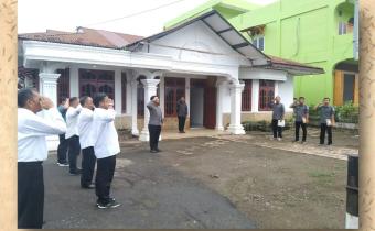 Bawaslu Kota Padang Sidempuan melaksanakan Apel Pagi Bersama Panwaslu Kecamatan