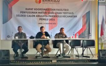 Bawaslu Kota Padang Sidempuan hadiri rakor dan fasilitasi penyusunan soal materi ujian tertulis seleksi calon anggota panwaslu kecamatan pada pemilu tahun 2024 di Dairi.