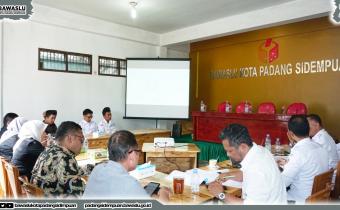 Bawaslu Kota Padang Sidempuan Gelar Rapat Evaluasi Verifikasi Administrasi Partai Politik Calon Peserta Pemilu Tahun 2024